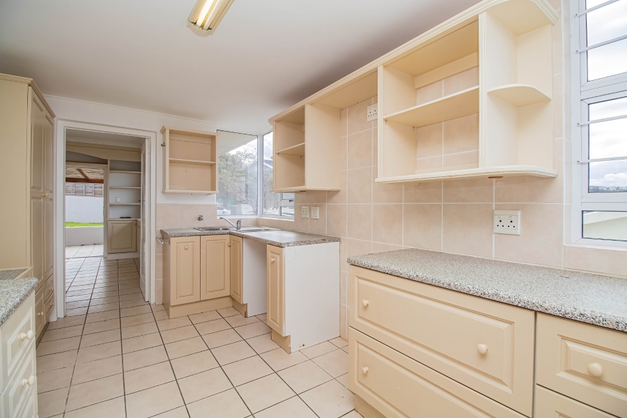 3 Bedroom Property for Sale in Upper Robberg Western Cape